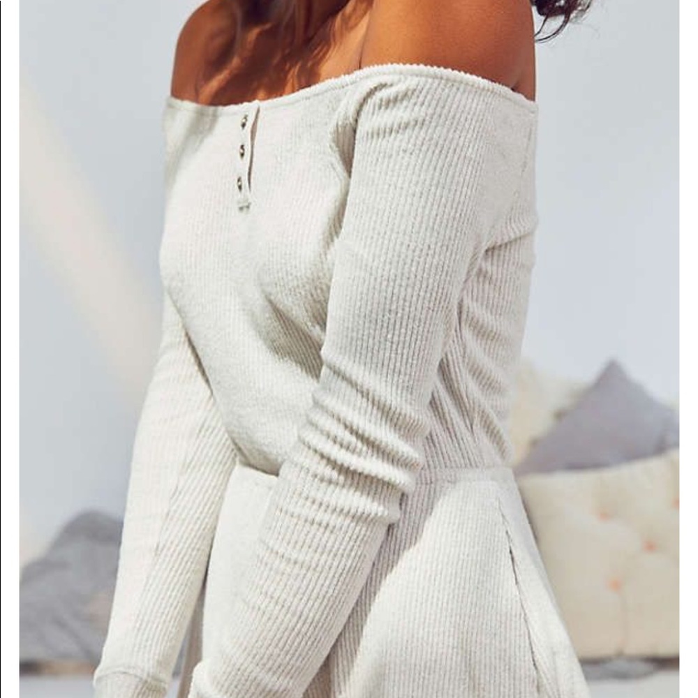 UO out from under ribbed off shoulder romper - Picture 2 of 4